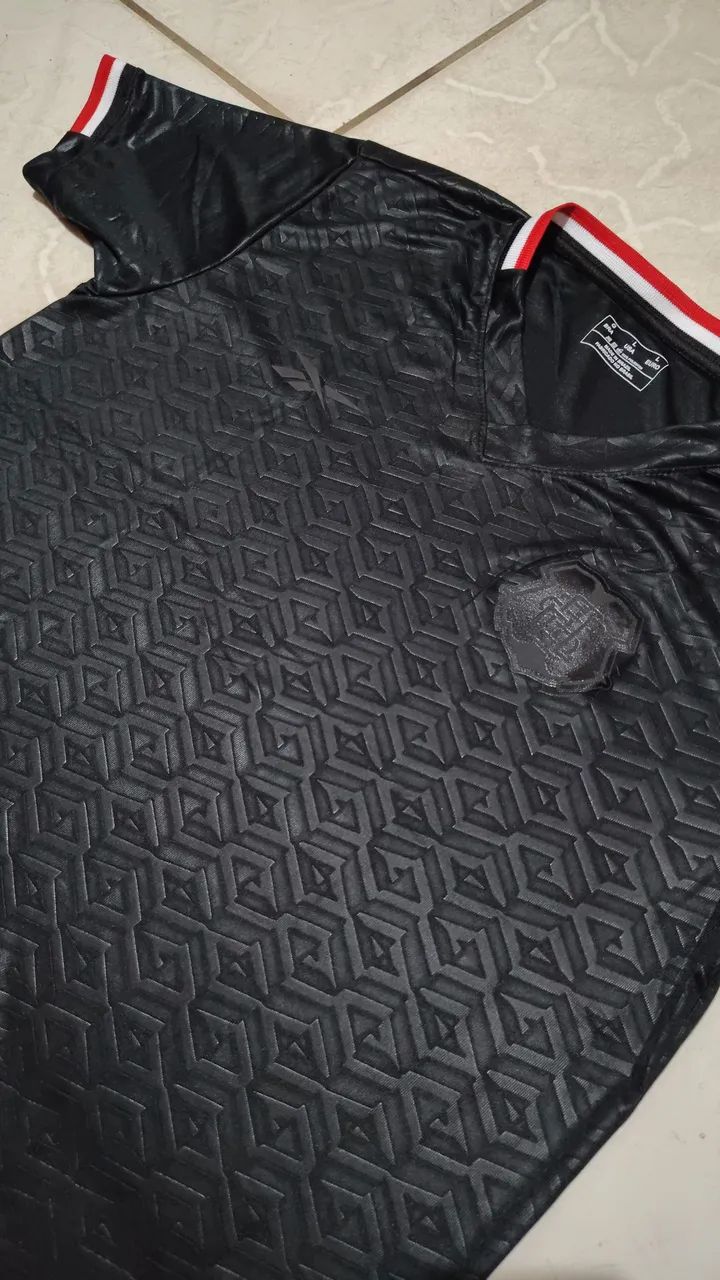 Camisa Santa  cruz Reebok 3D preta (G e GG) - Foto 2