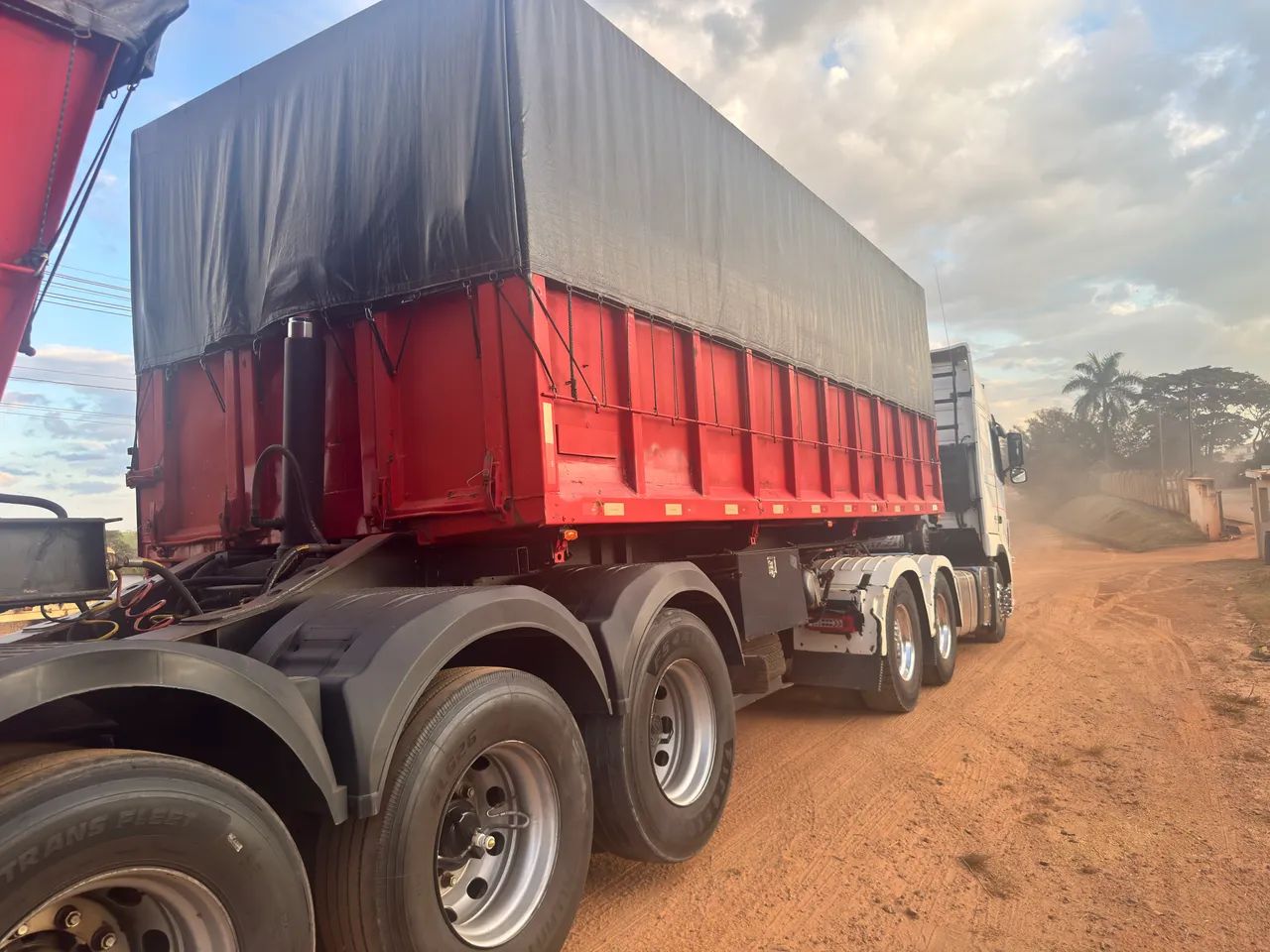 Caçamba 9 eixos 3x3 curto!!! - Foto 3