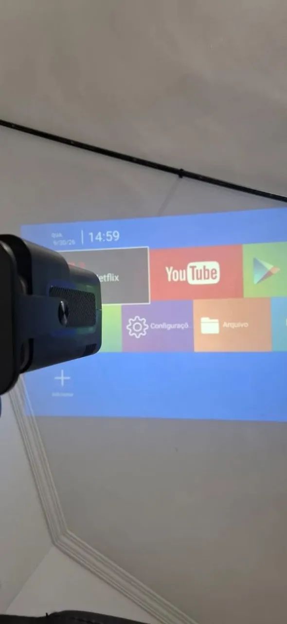 Projetor HY320
