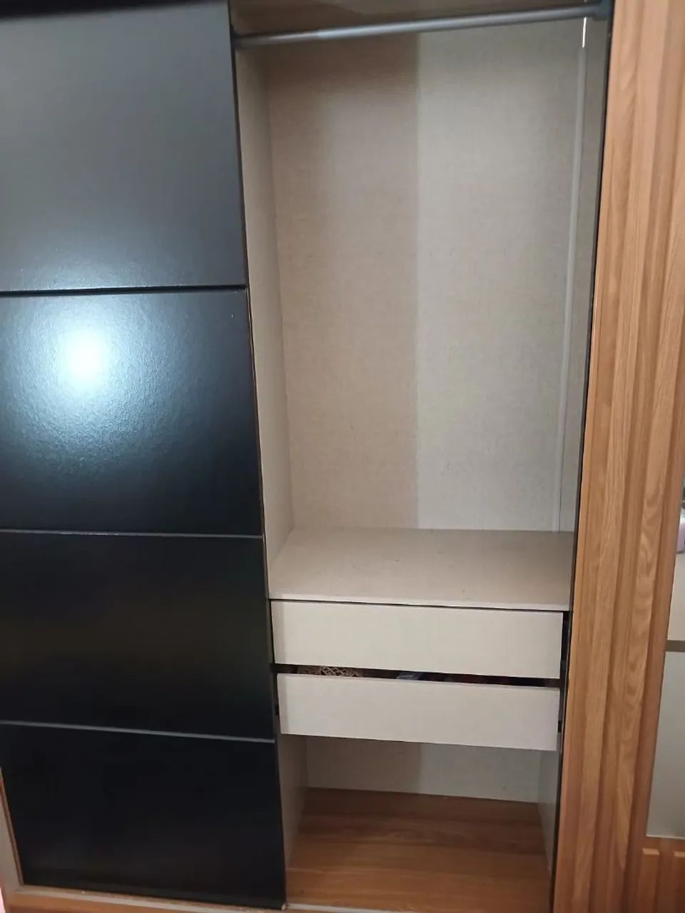 Guarda roupa leia o anúncio  - Foto 2
