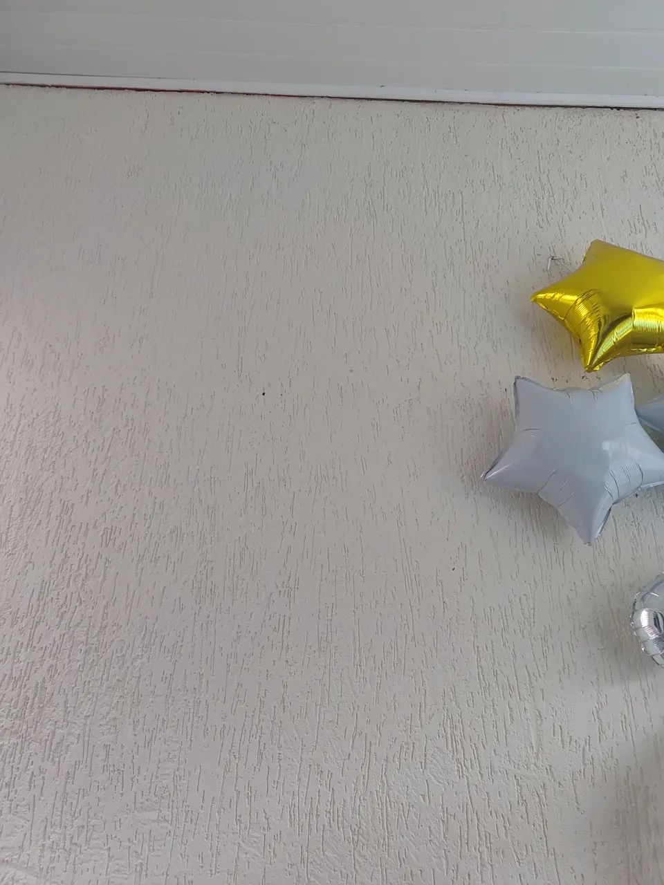 PROCURA-SE CASA PARA ALUGAR 