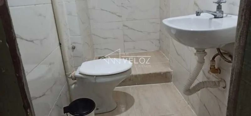Casa de rua : Duplex / Residencial / Glória