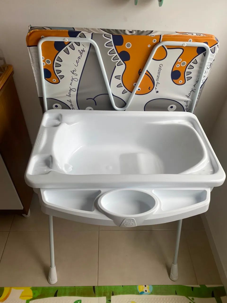 Banheira Galzerano de bebê com trocador e almofada - Foto 4
