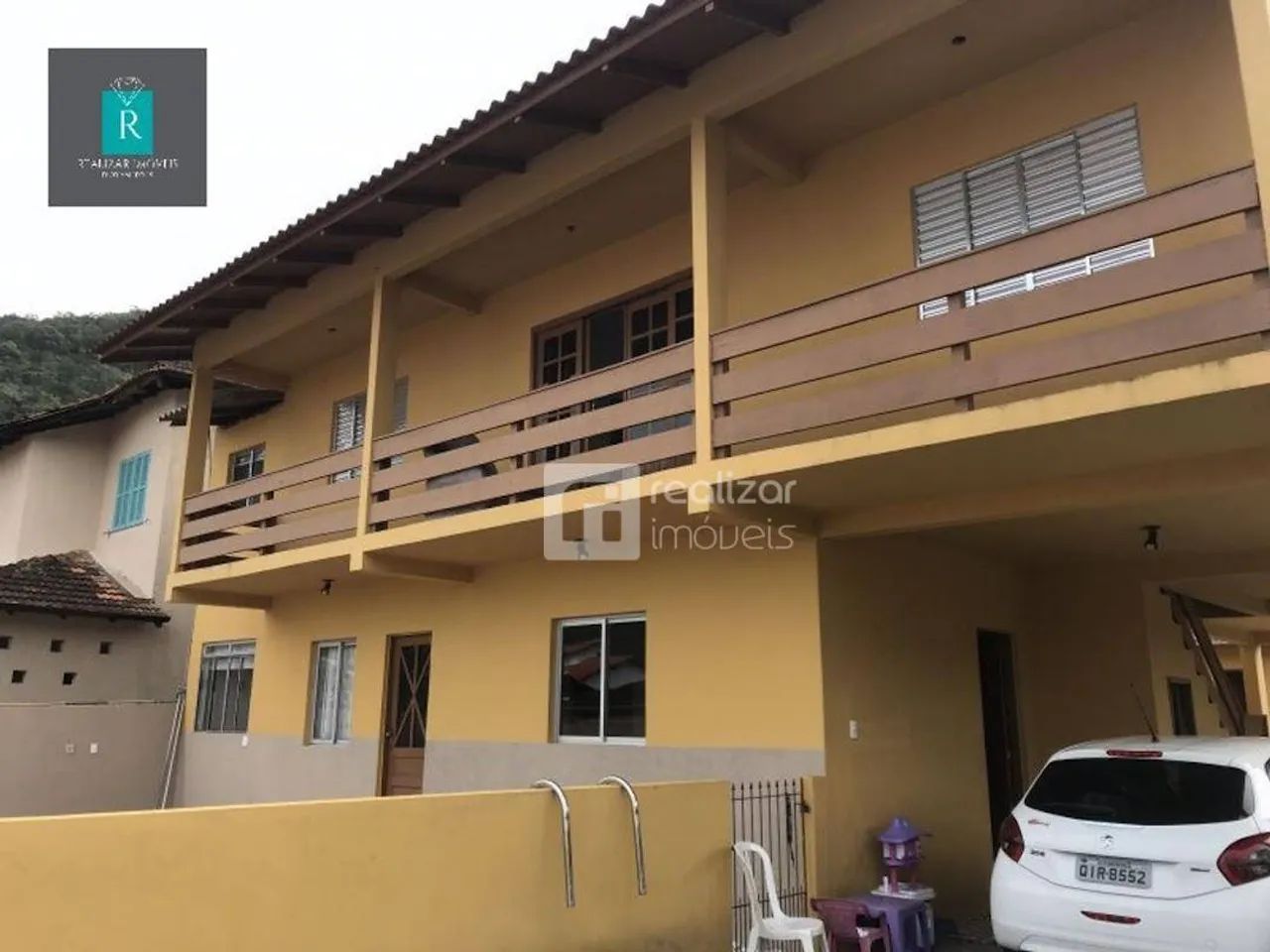 Sobrado Residencial à venda, Sambaqui, Florianópolis - SO0104.