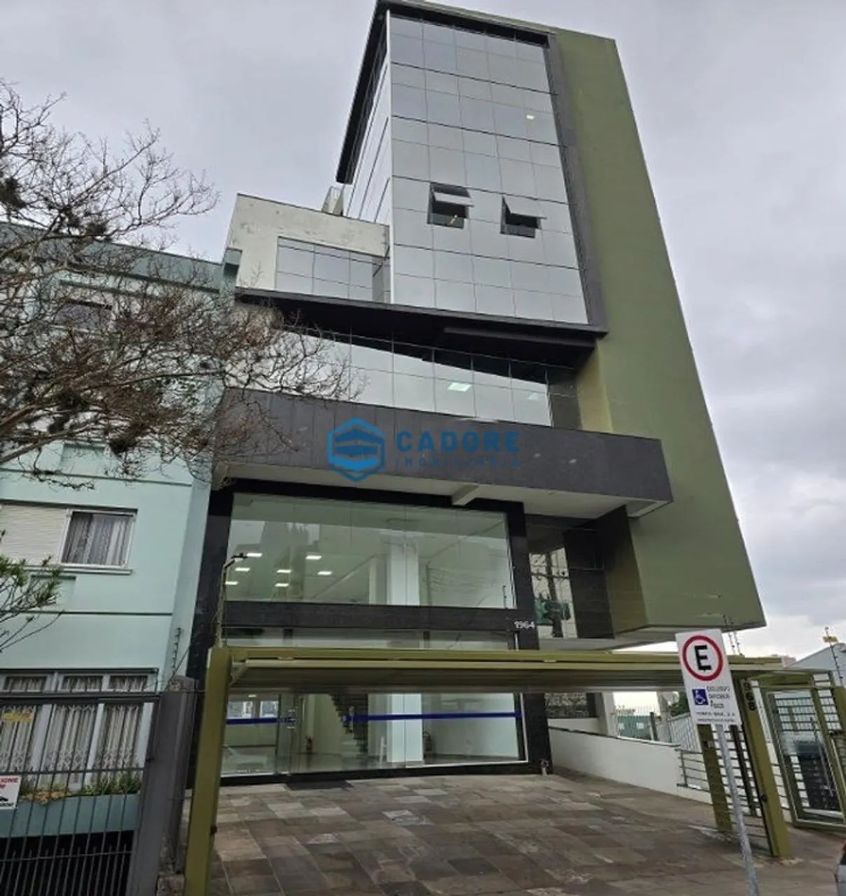 SALA TÉRREA COM 438m² NO EXPOSIÇÃO