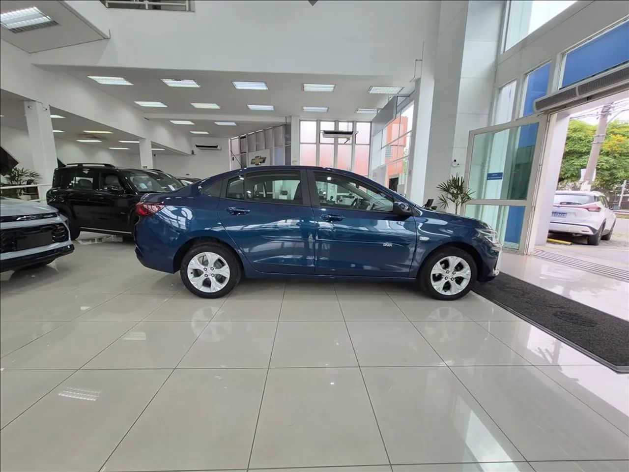 Chevrolet Onix Plus LTZ 1.0 12V TB Flex Aut. 4P, foto 14 de 18