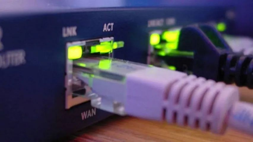Cabo de Rede Cat5  com Conectores Rj 45 cripado. Só ligar a sua Rede - Foto 4