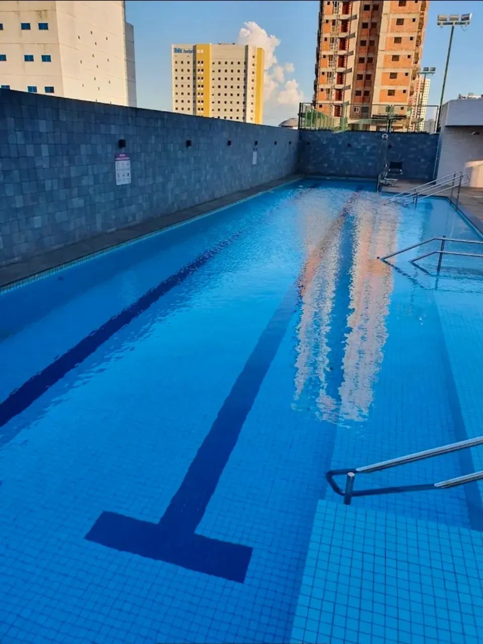 ALUGO STUDIO UNIQUE | ANDAR ALTO | NASCENTE | 40M²| 1 QUARTO| MOBILIARIO E 1VG - Foto 3