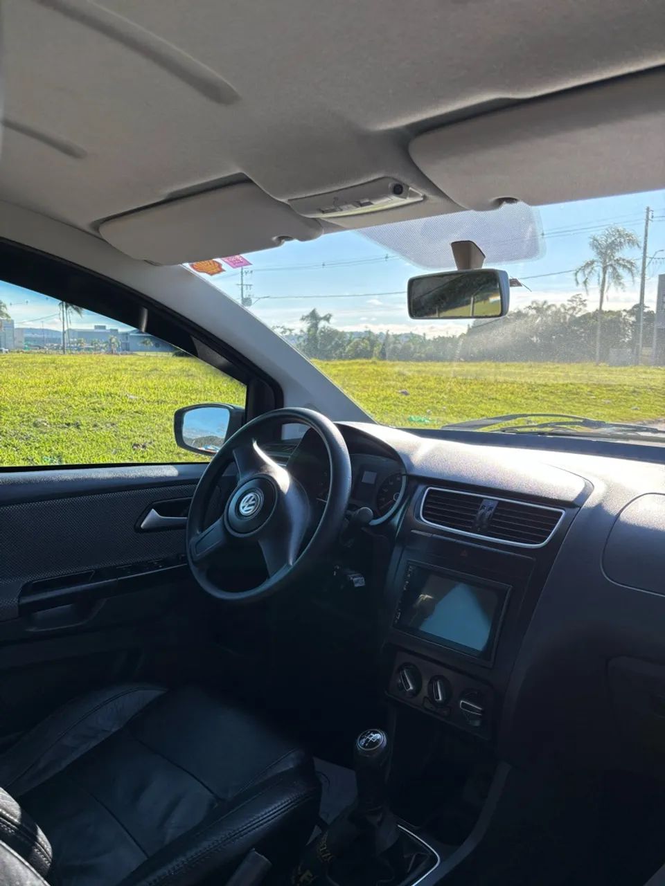 Volkswagen Fox 1.0 MI Total Flex 8V 5P 2012 - Foto 2