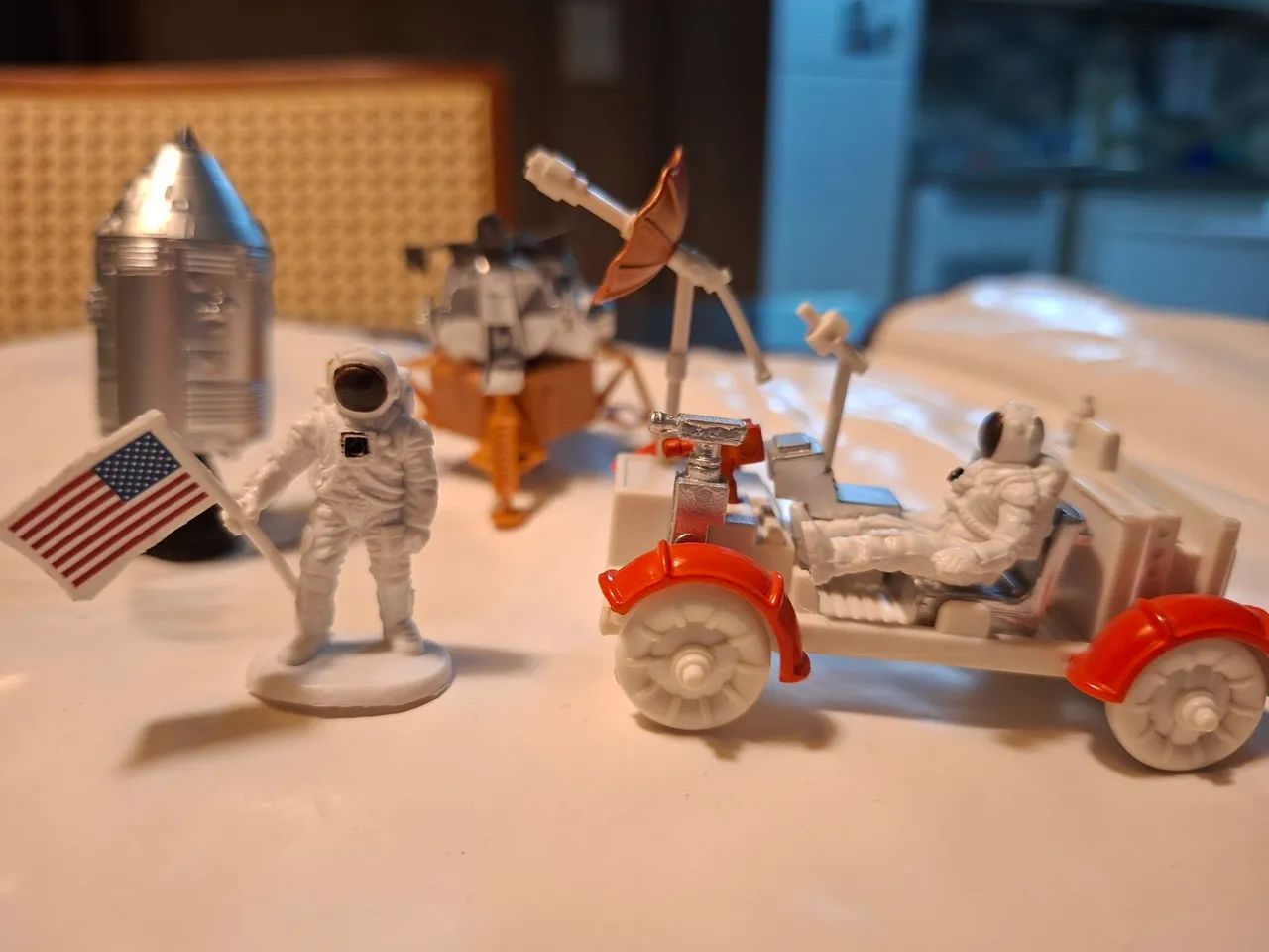 Mini astronautas e nave espacial - kit de brinquedo - Foto 2