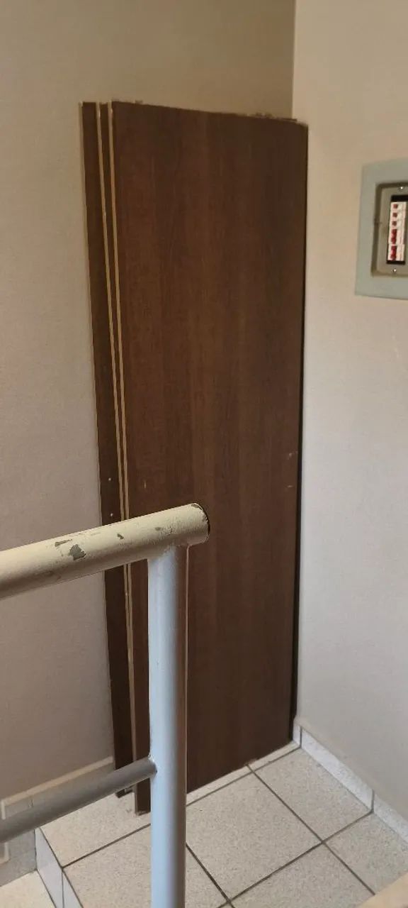Portas de guarda roupa para fazer prateleira  - Foto 3