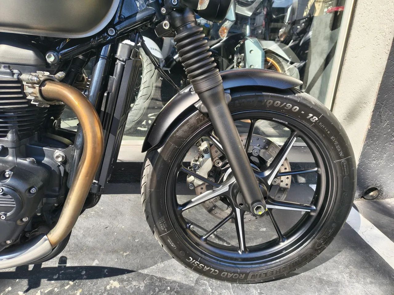 triumph street twin 900 2020 apenas 34.000 km - Foto 4