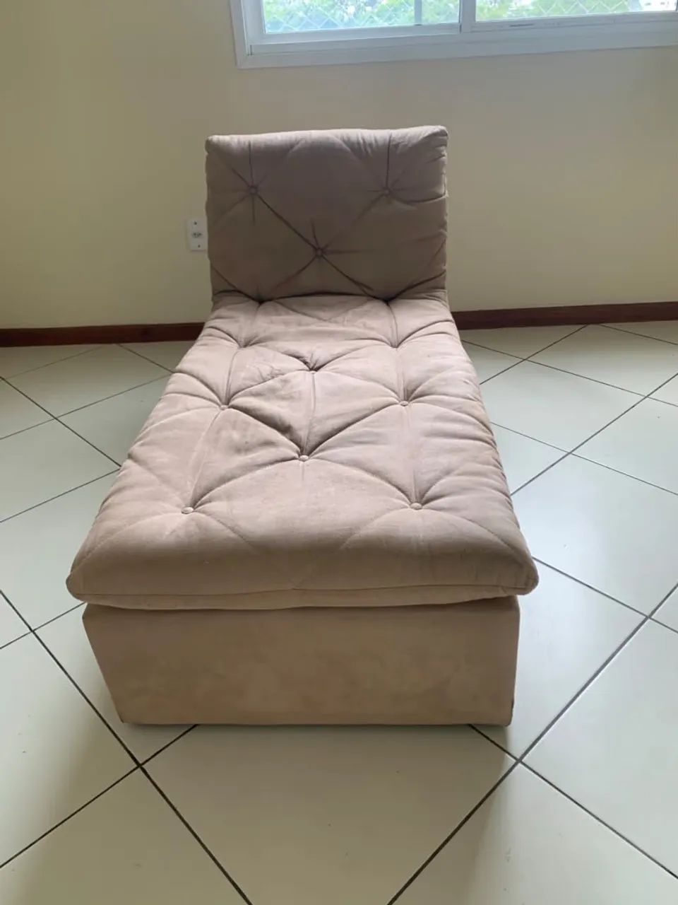 Espreguiçadeira estofada / Divã  - Foto 3