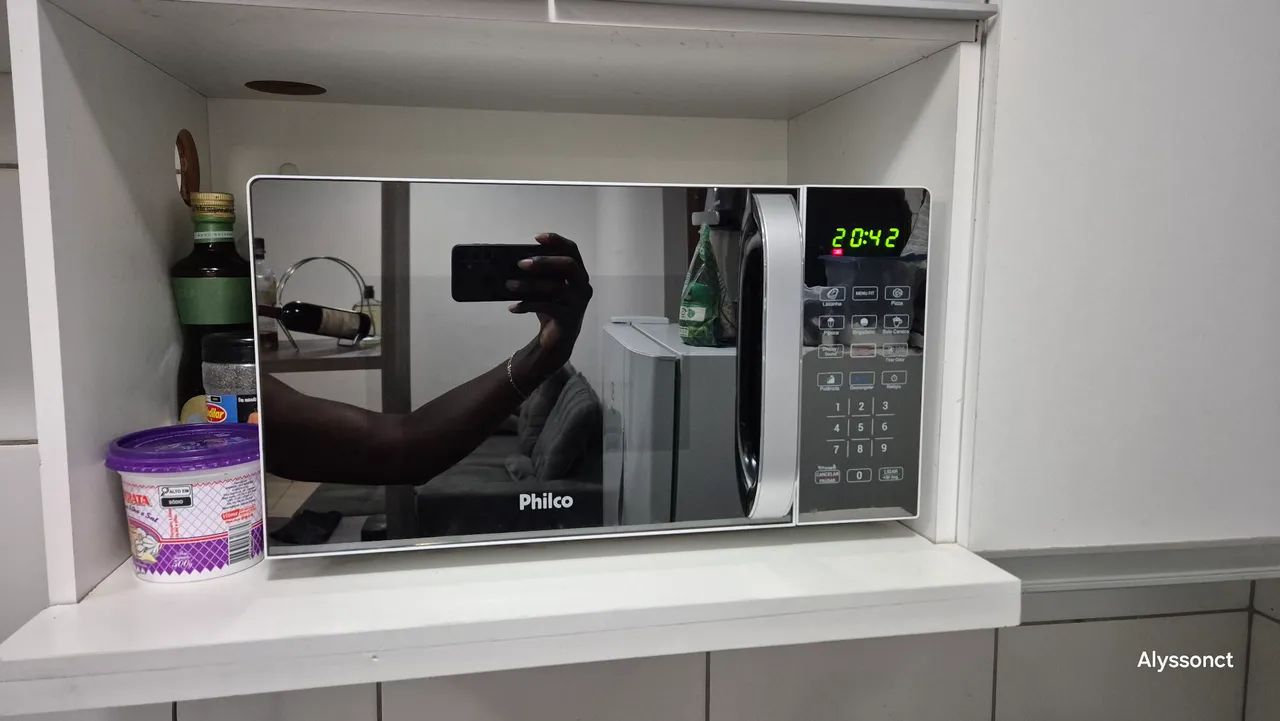 Microondas PHILCO 20L
