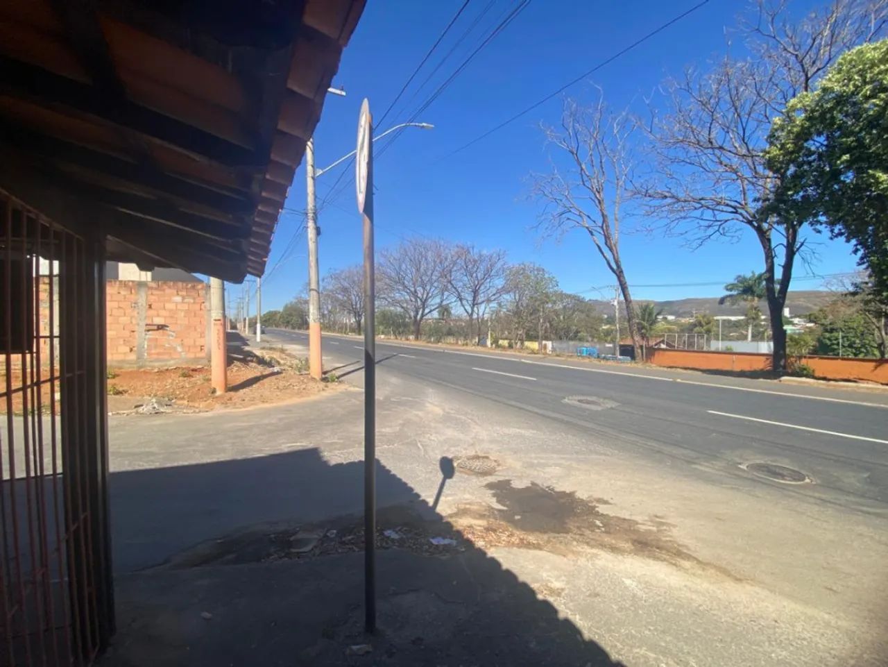 Loja / Salão / Ponto Comercial com 3 quartos para alugar em Sete Lagoas - Foto 4