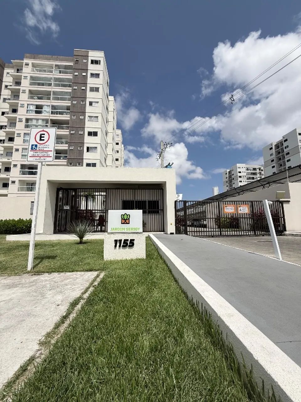 Alugo apartamento na Farolandia