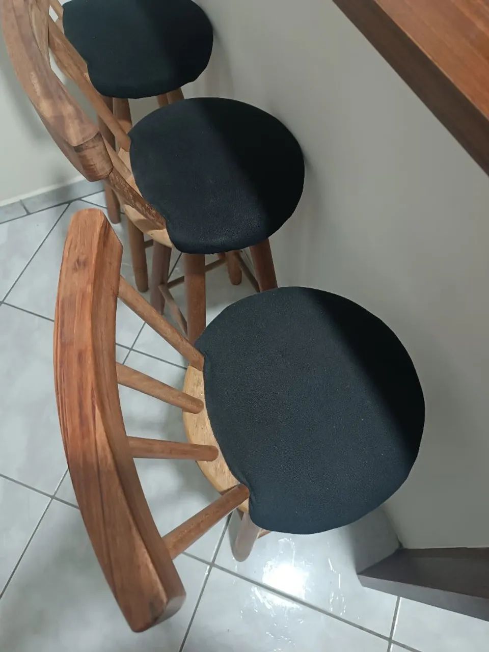 KIT DE 3 BANCOS ALTO COM ENCOSTO 