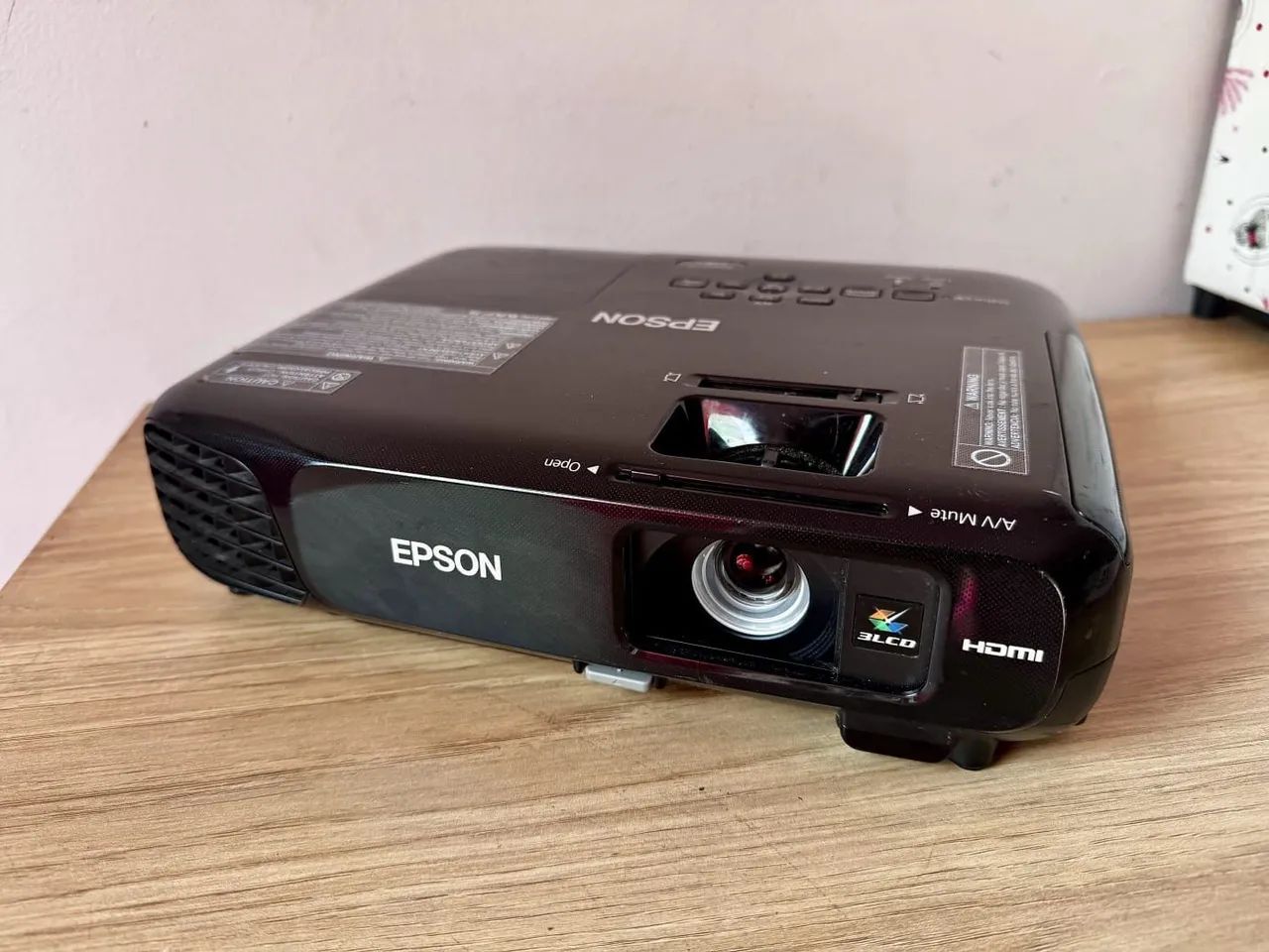 Projetor de imagem Epson s18+