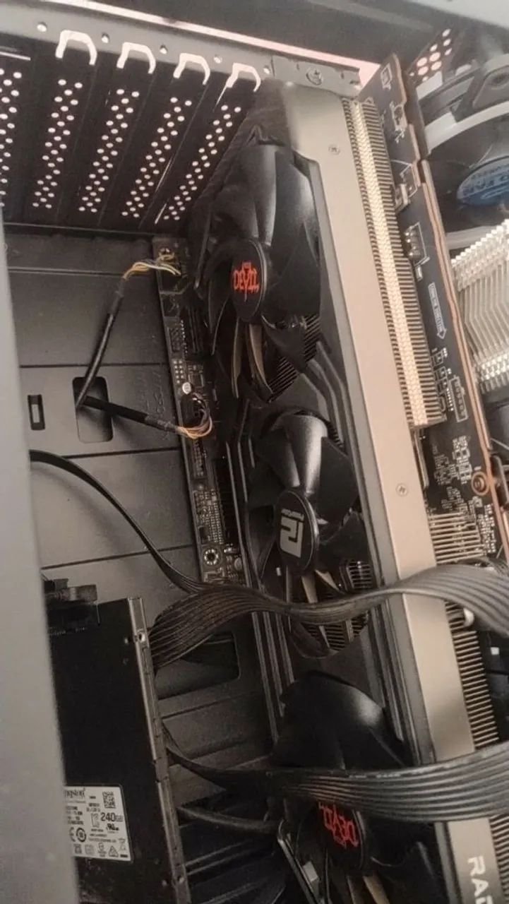 Rx 6700 XT 12gb Red Devil
