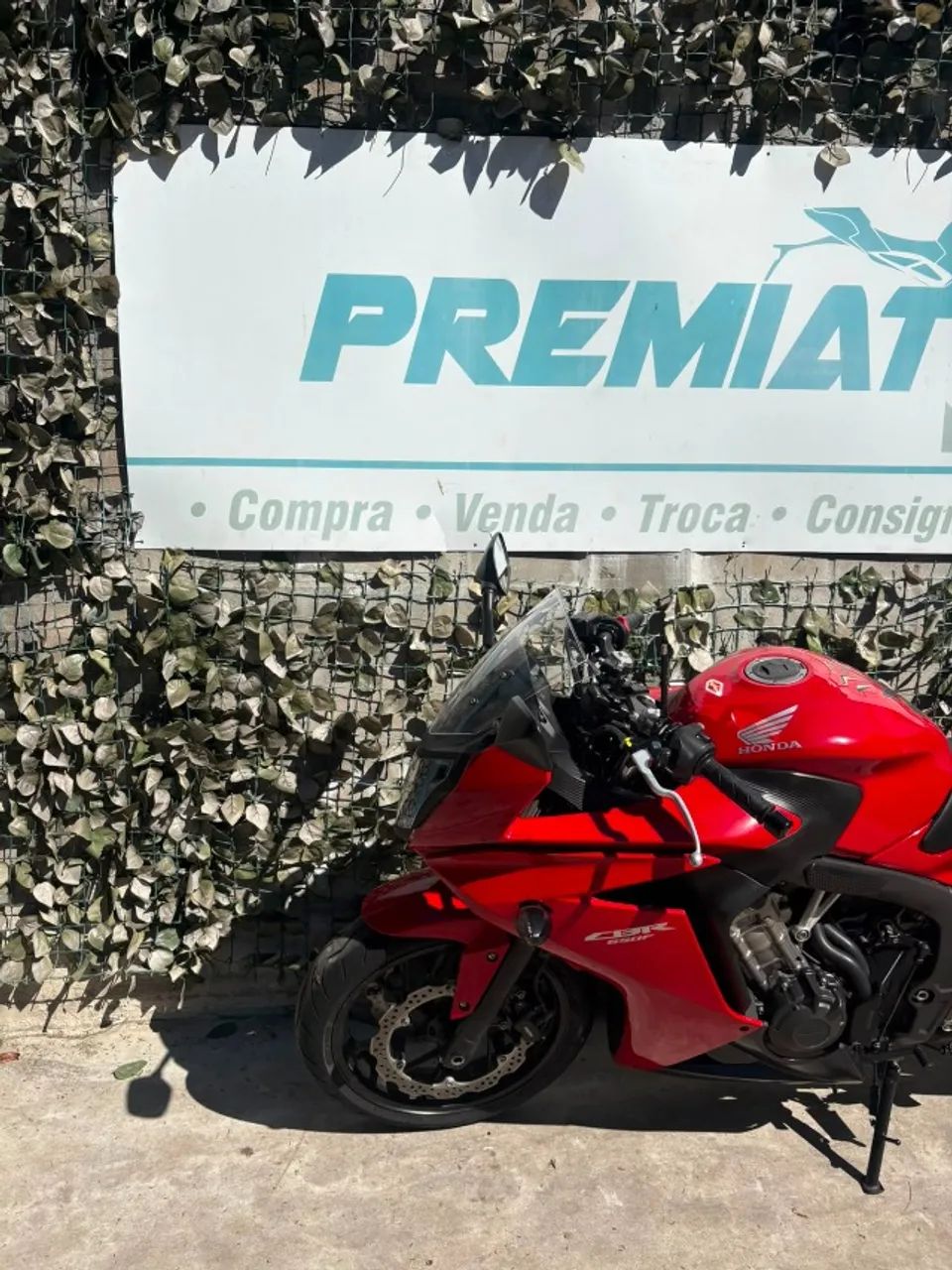 Honda CBR 650F - Foto 2