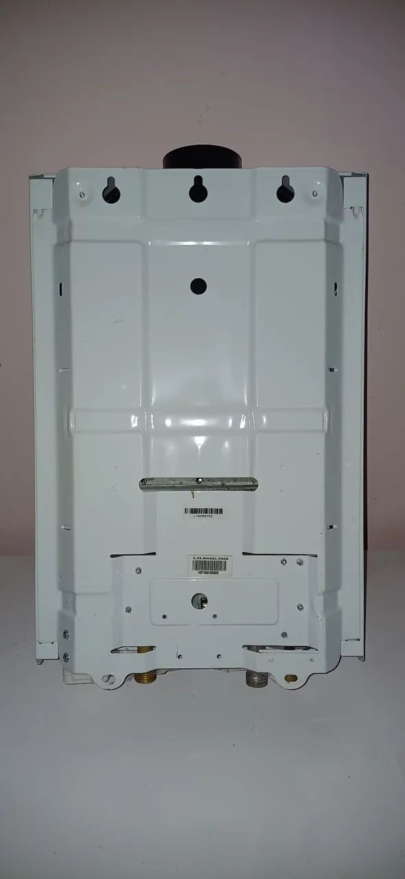 Vendo Aquecedor a gás Encanado 7 litros pra chuveiro ,Novíssimo . Não usado . Marca Rheem. - Foto 3