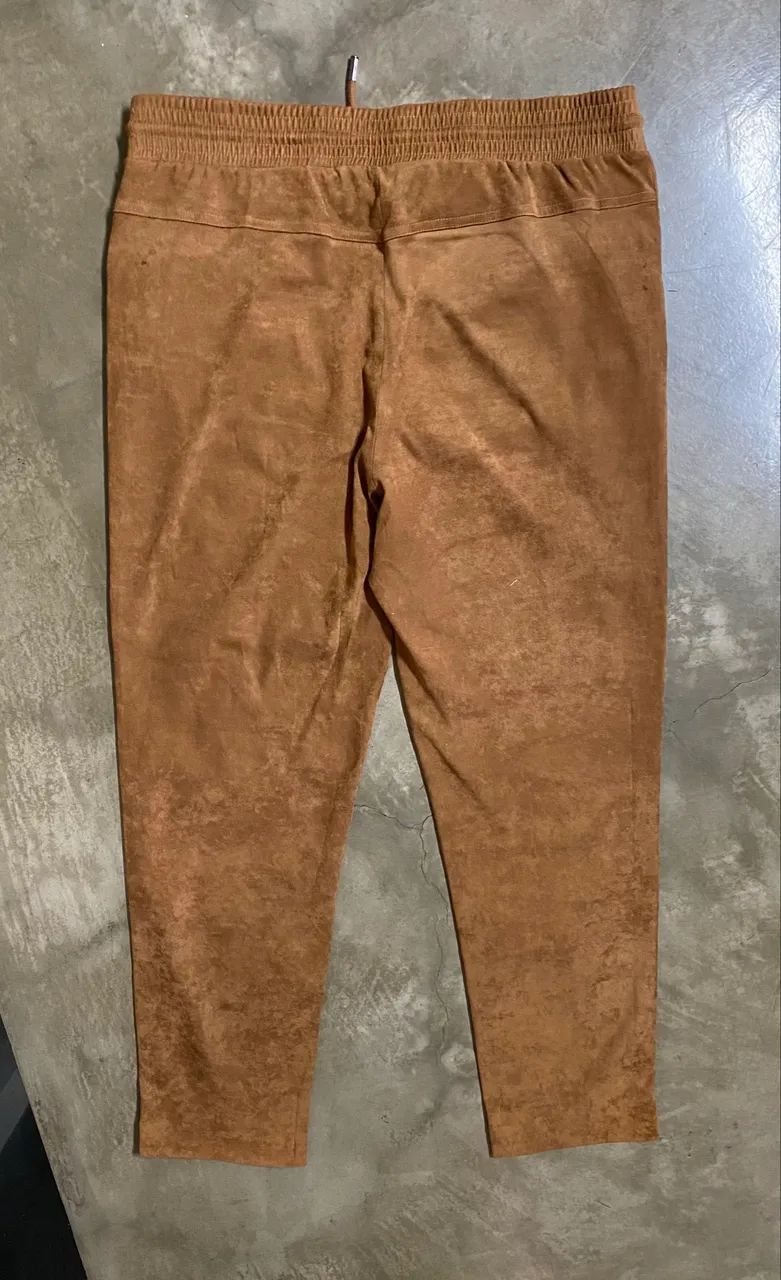 calça KOBI HALPERIN suede caramelo - Foto 4