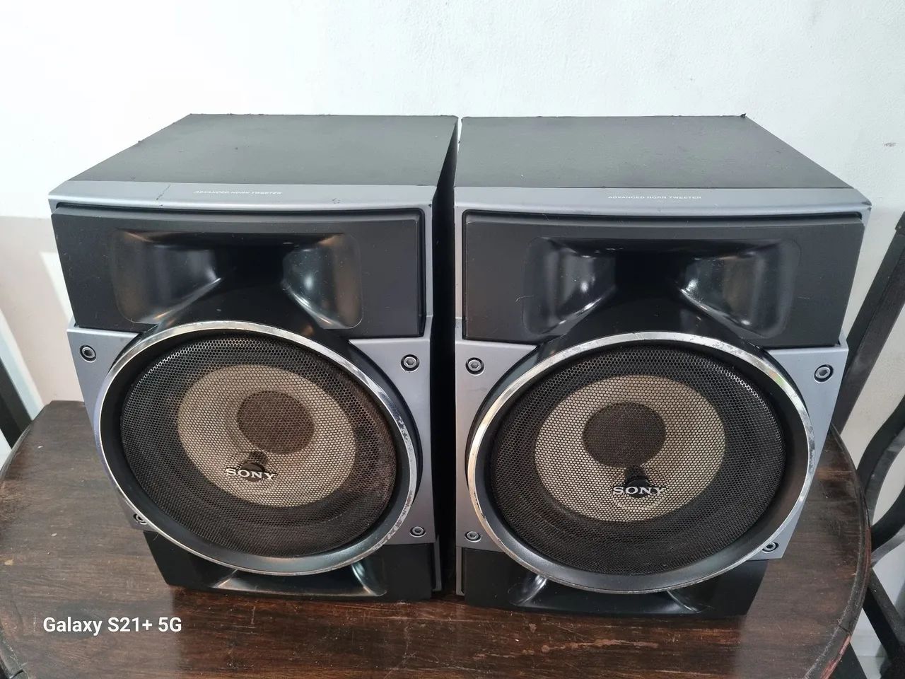 Par de caixas frontal Sony gtr8 