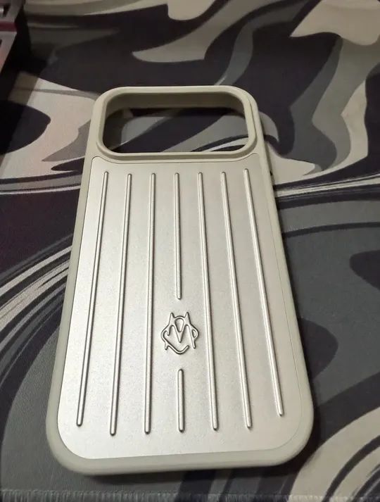 Capa Rimowa Prateada Alumínio iPhone 17 Pro - Foto 2