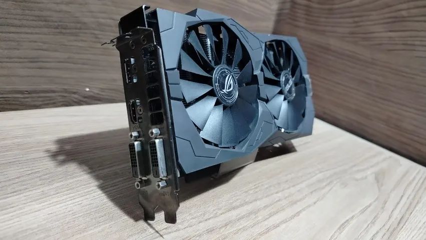 RX 570 4 gb rog strix  - Foto 2