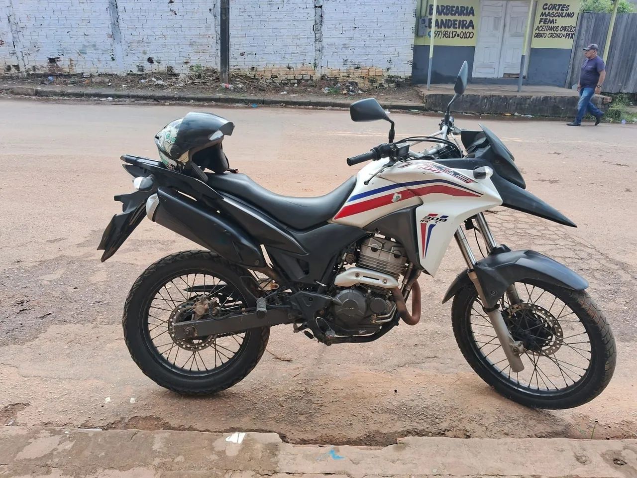 Vendo Honda XRE  - Conservada - Foto 4