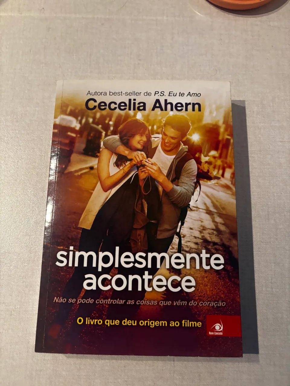 Simplesmente acontece 