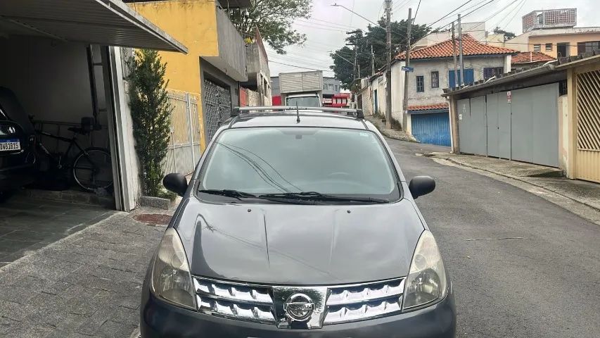 Nissan Livina 2010