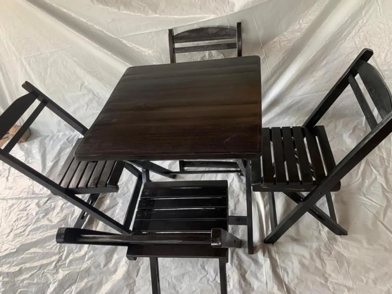 CONJUNTO DE MESA DOBRÁVEL
