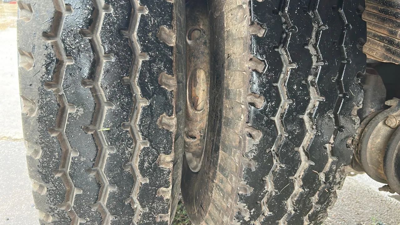 Mercedes 1614 caçamba ano 94 - Foto 9