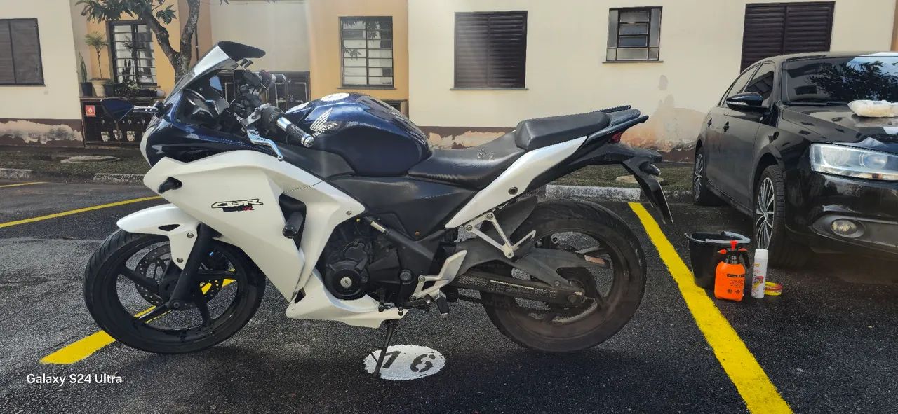 CBR 250R - Foto 3