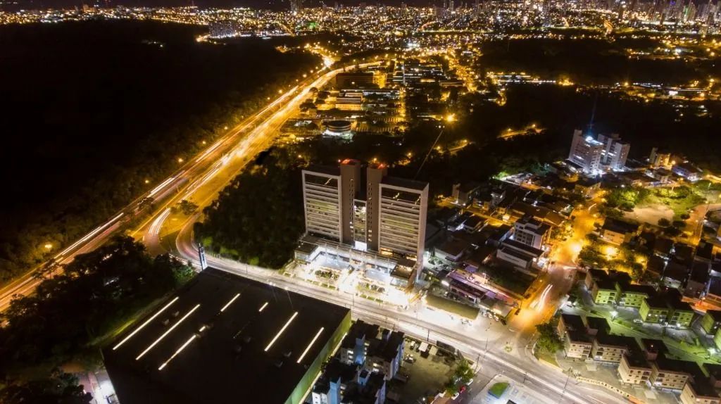 VALOR DE OPORTUNIDADE!!! para ALUGUEL!! Sala Comercial com 51m² de área privativa, localiz - Foto 5