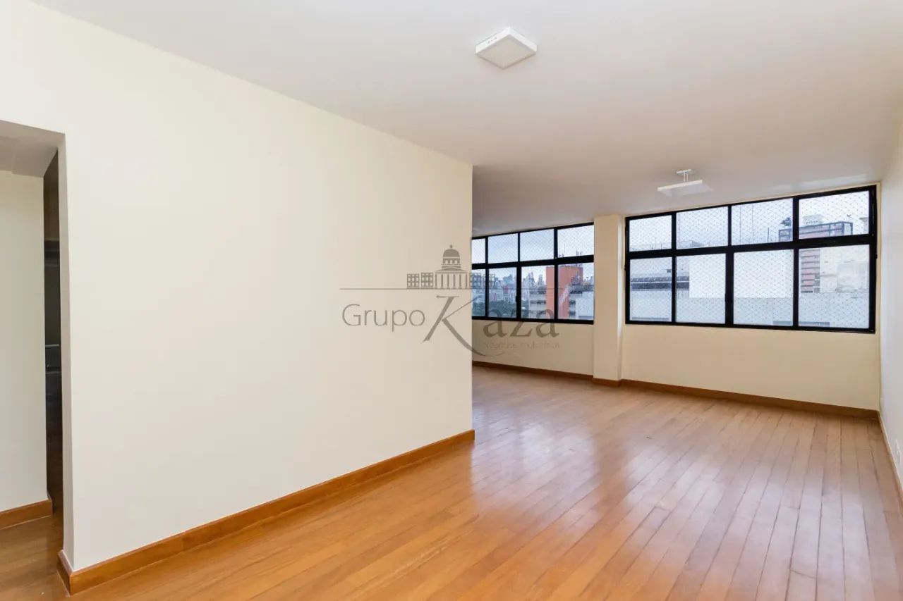 Apartamento - Itaim Bibi - 3 Dormitórios - 211m². - Foto 3