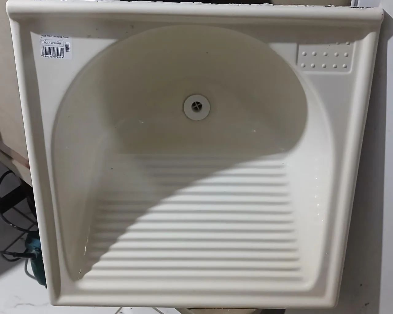 Tanque marmofibra 60x60 novo. 