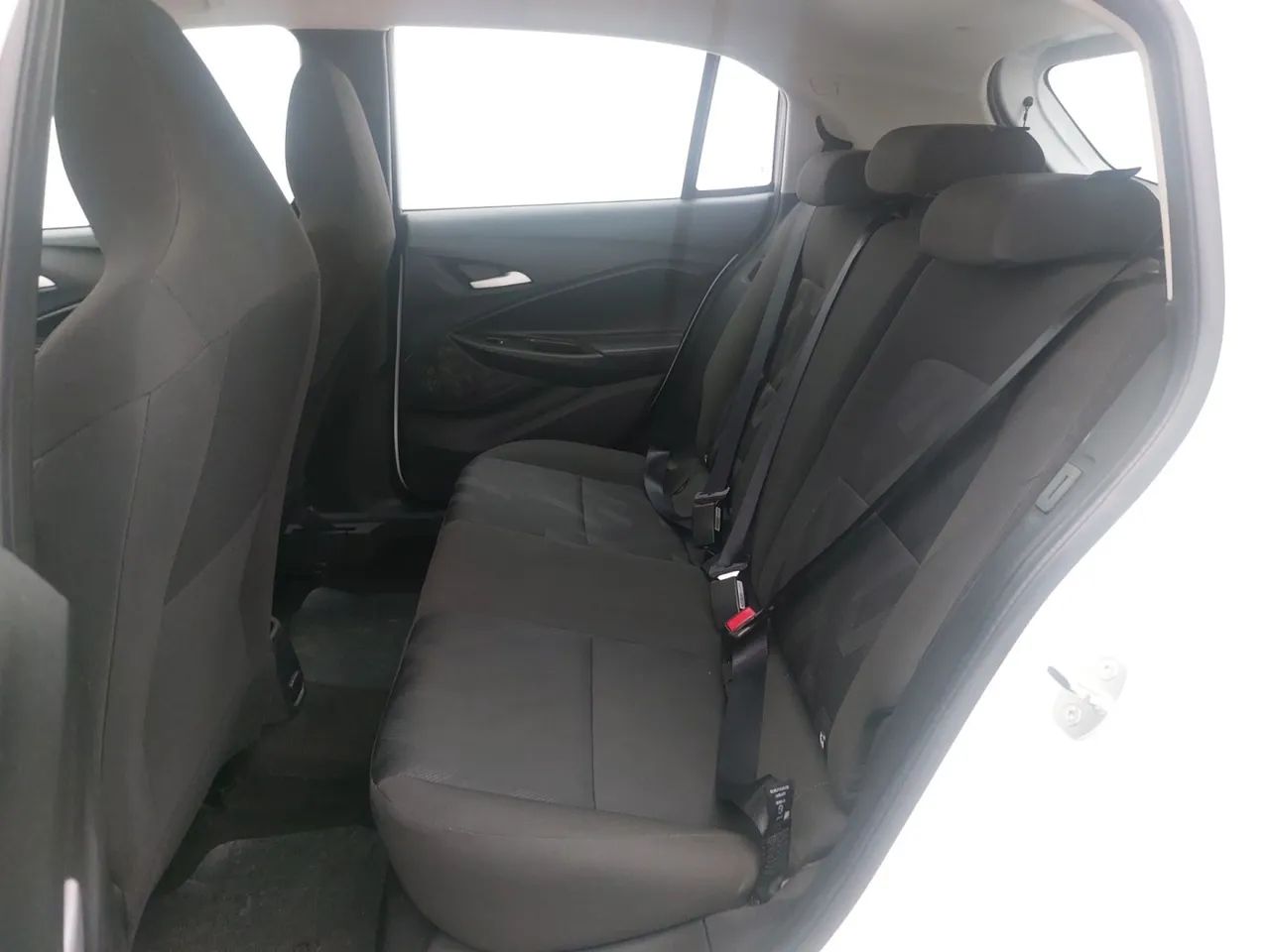 Chevrolet Onix Hatch 1.0 12V Flex Mec. 4P, foto 17 de 18