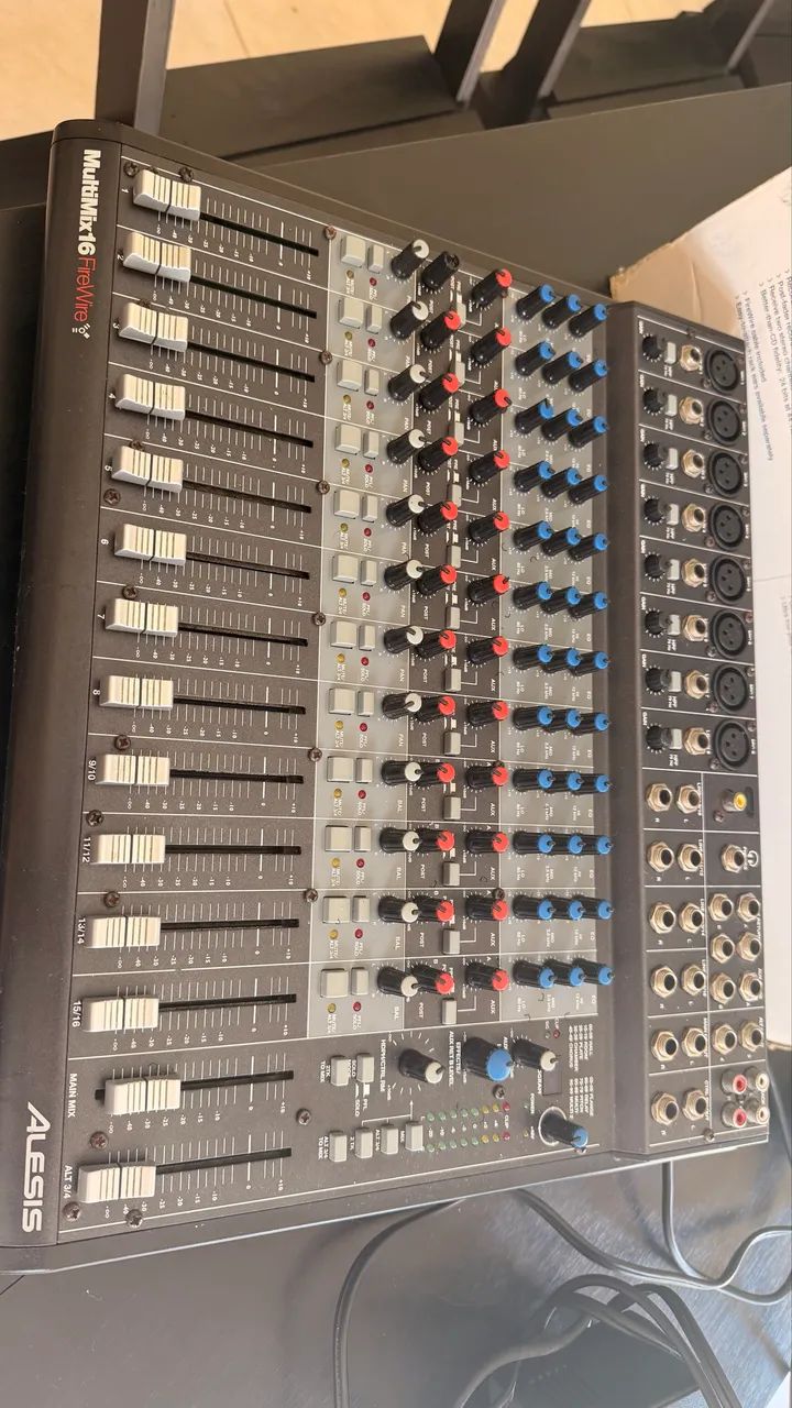 Mesa de som Alesis Multimix 16 FireWire Ótimo estado  - Foto 2
