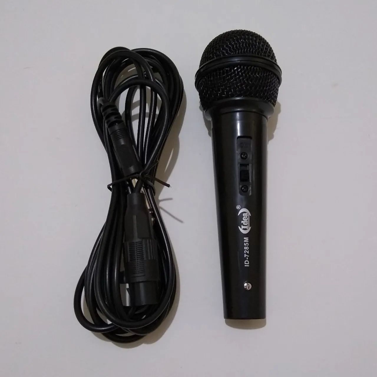 Microfone saída p10 cabo 5 metros novo na caixa 