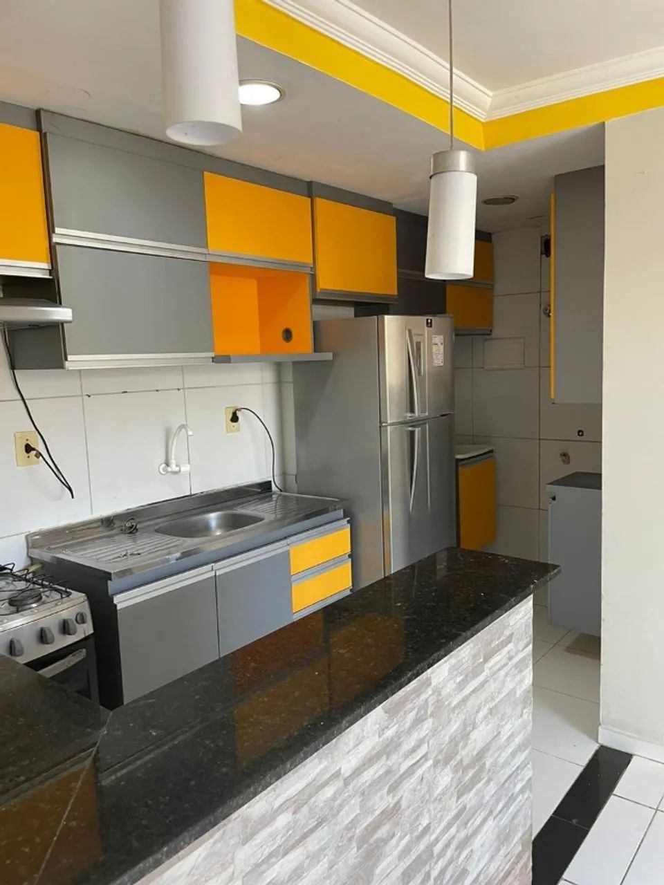 Apartamento com 2 quartos bem localizado.