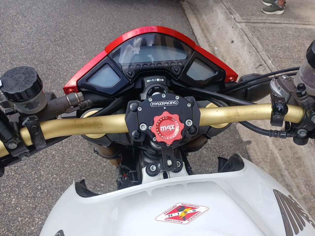 CB 1000 - Foto 5