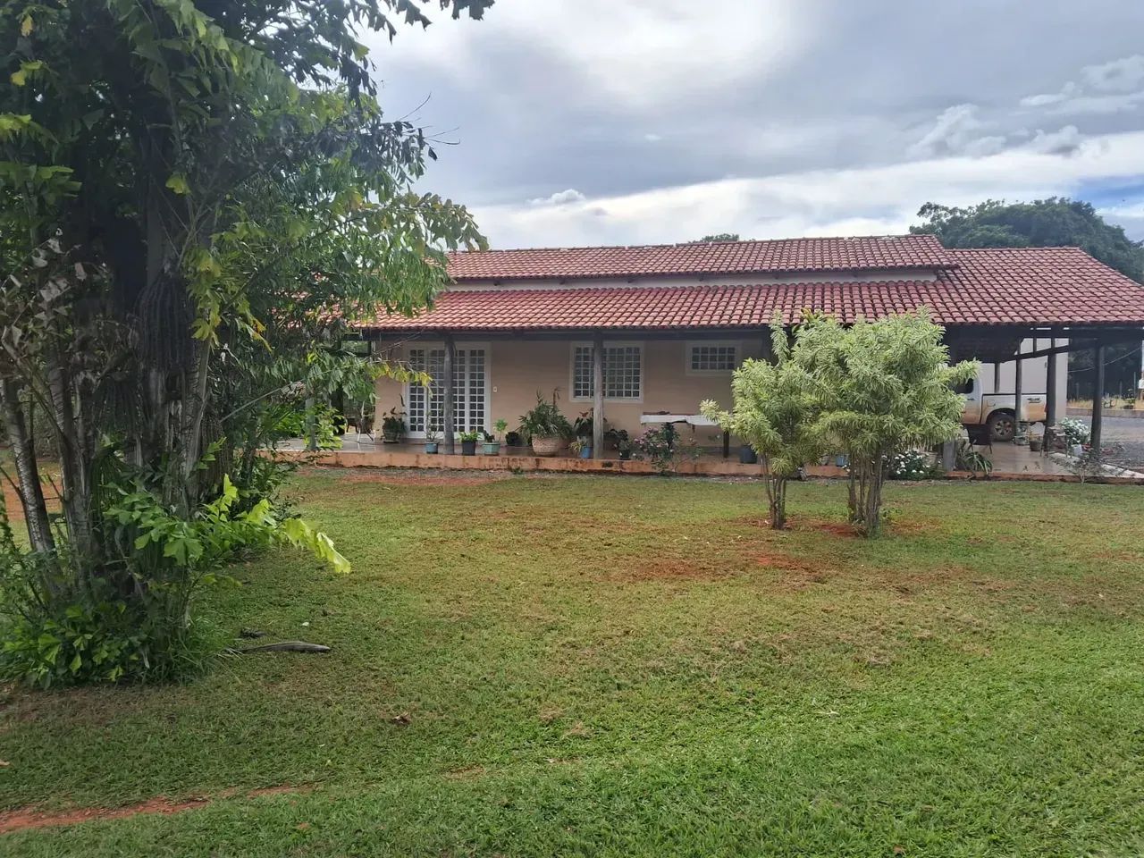 Vendo ótima chácara escriturada em Formosa-GO
