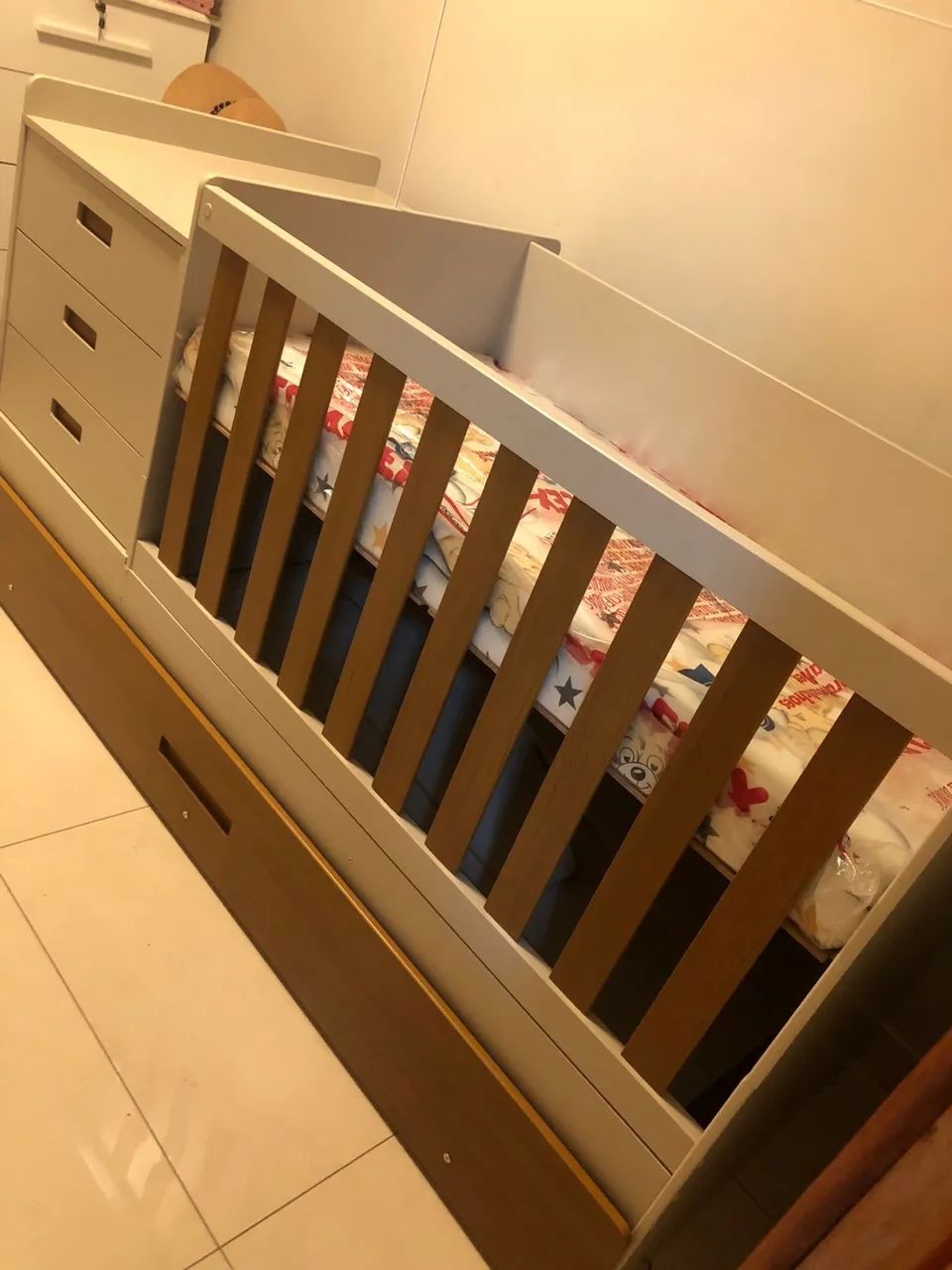  Berço Luna multifuncional com cama auxiliar 3 gavetas e trocador. - Foto 4