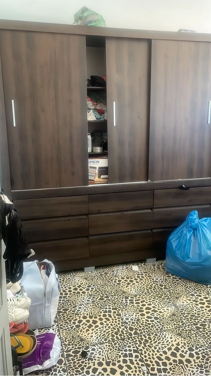 Guarda roupa cm porta de vidro 
