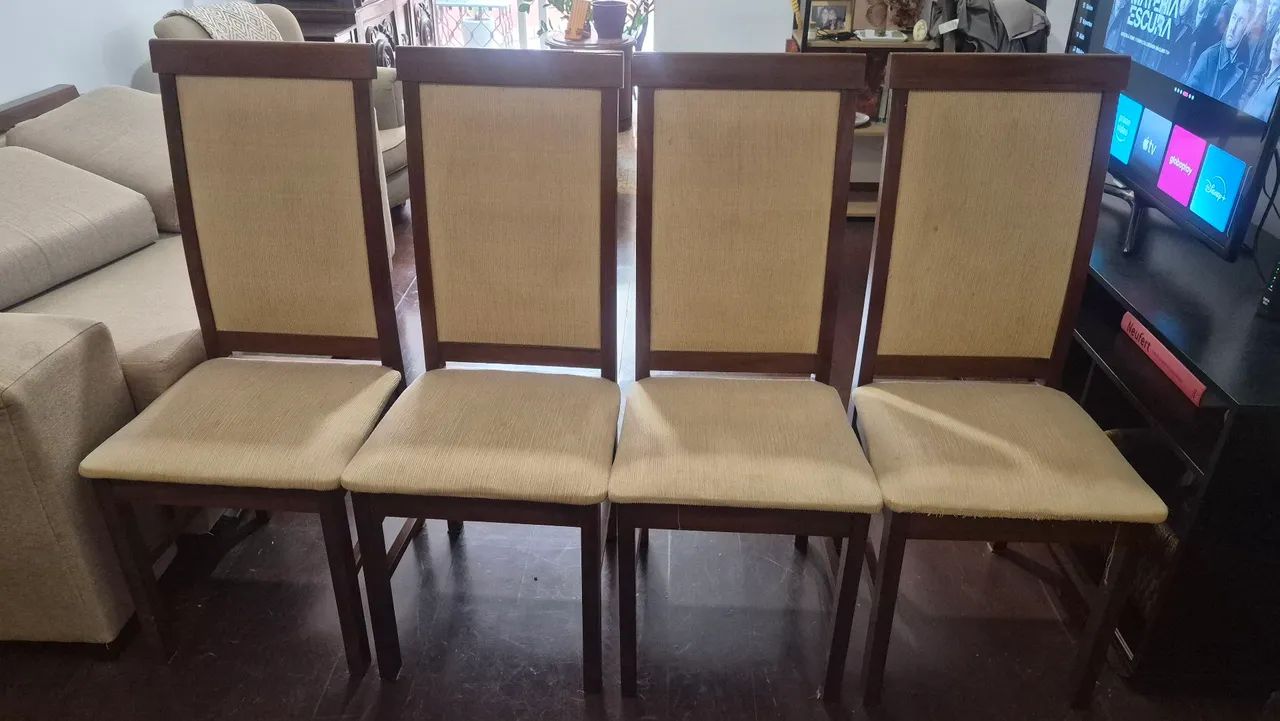 Conjunto quatro cadeiras 