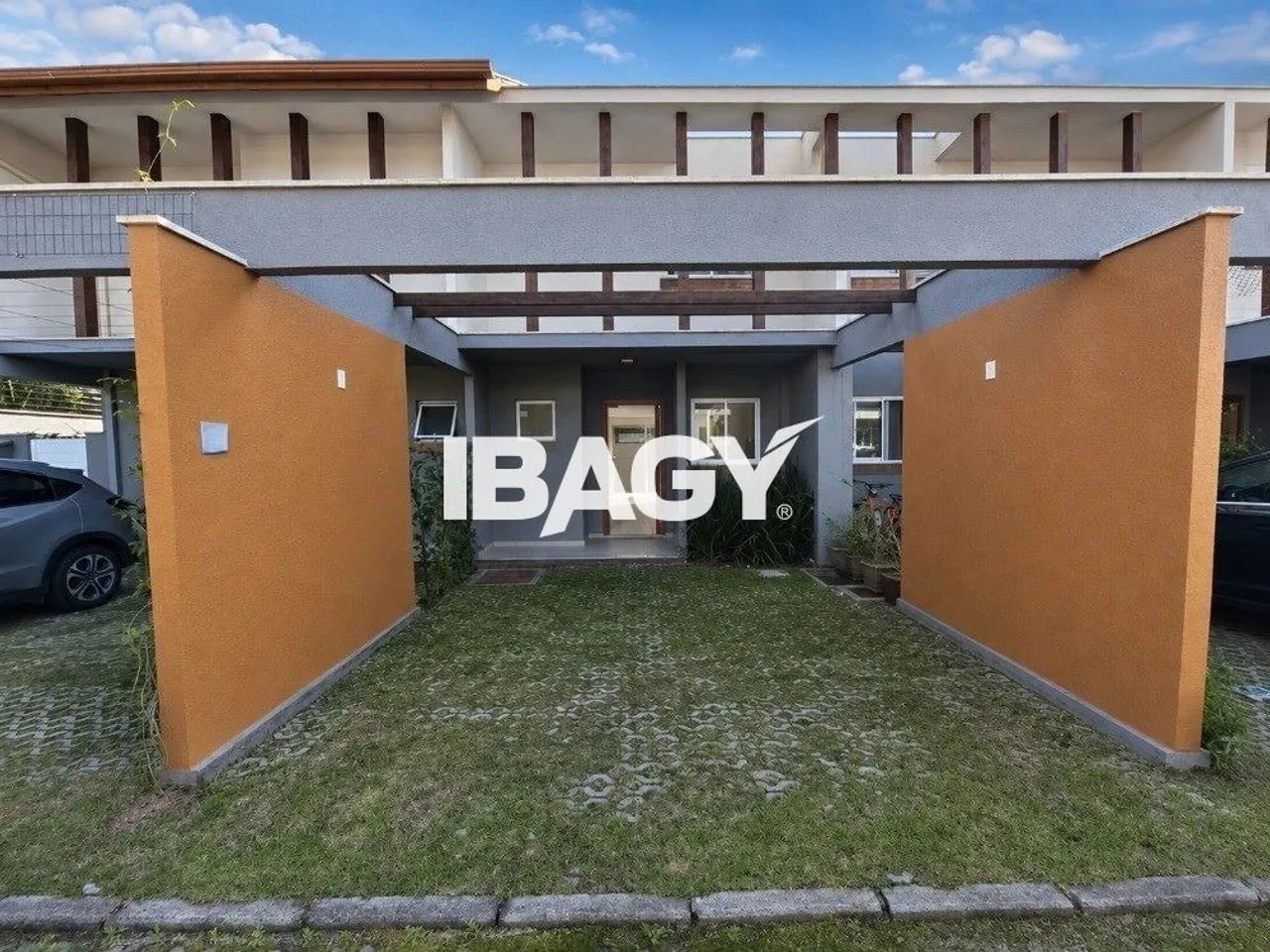 Excelente Casa em Condominio 2 dormitório(s) em Morro das Pedras - Florianópolis