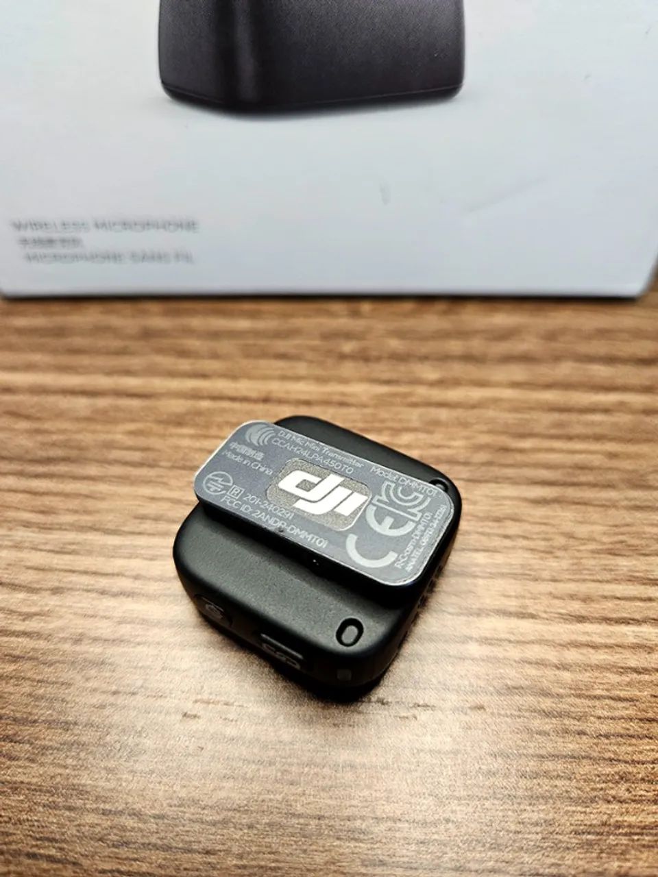 Microfone DJI Mic Mini (1 TX Microfone Preto) BR - IMPECÁVEL!!! - Foto 2