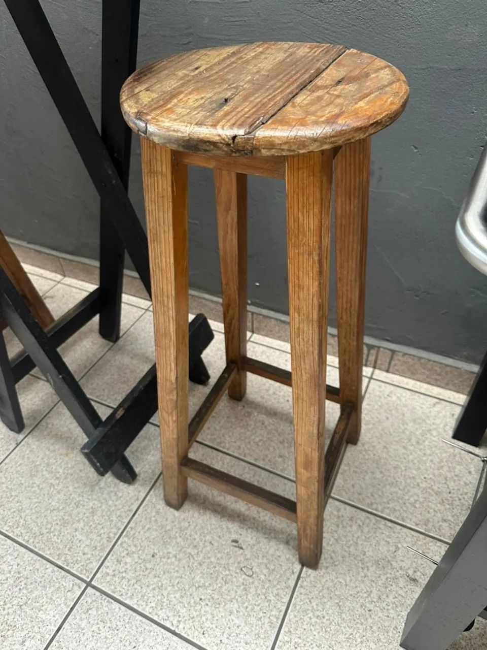 Mesa bistrô com 2 bancos  - Foto 4